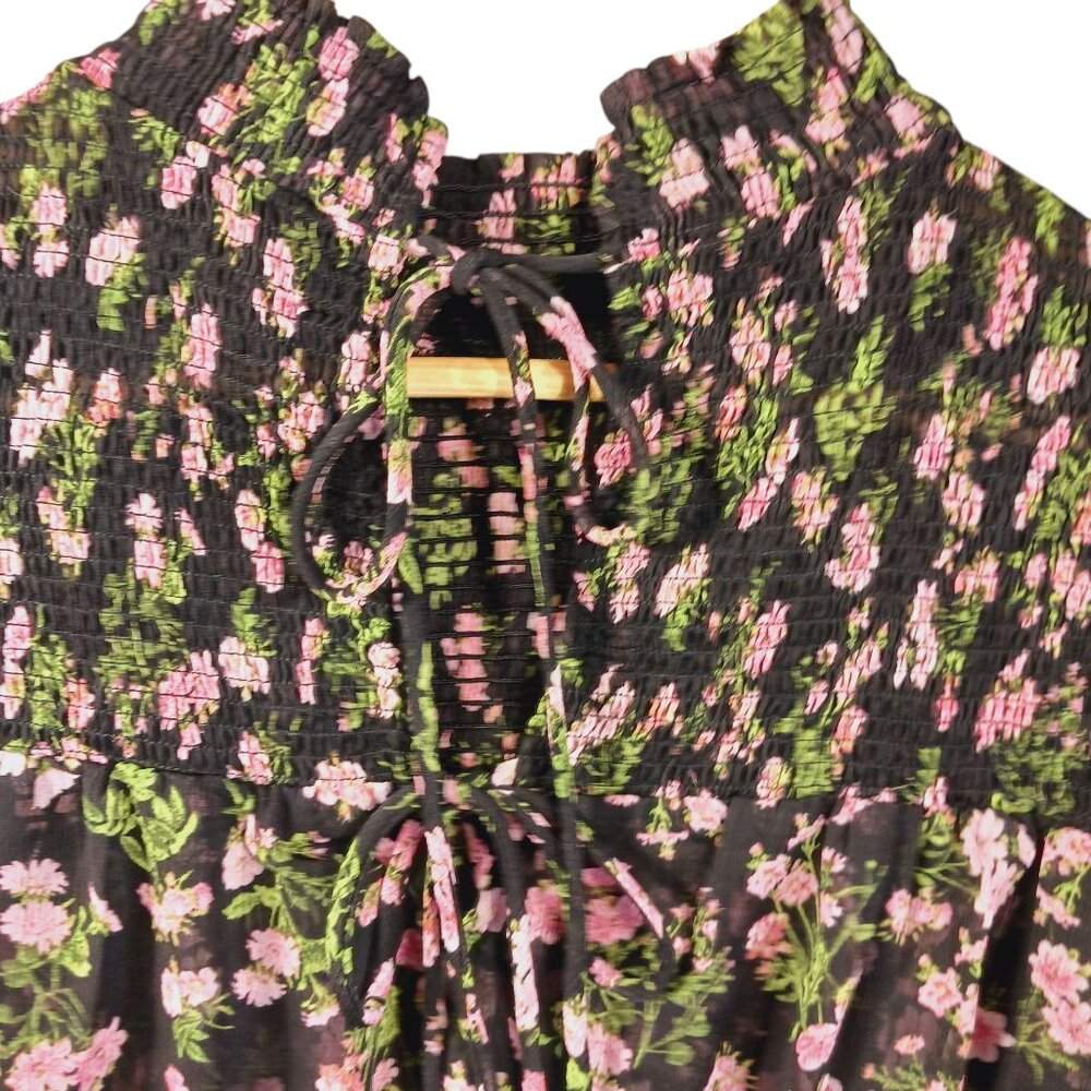 Olivaceous Medium Top, Floral, Ruffled, Smocked, Cottage Core, Boho, Blk/Grn/Pnk - Picture 8 of 15